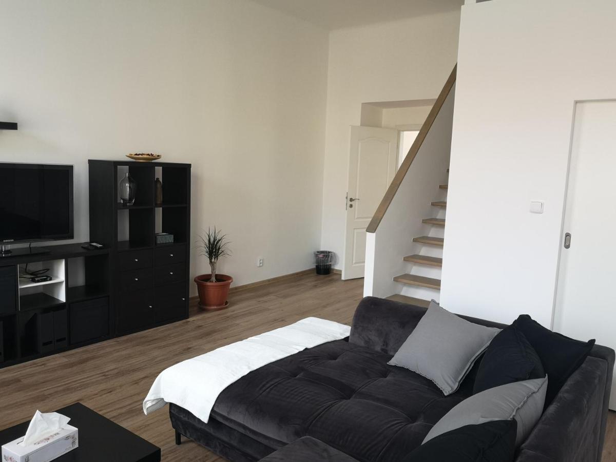 Fine Apartment In Centrum Of Slany With Aircondition Exteriér fotografie