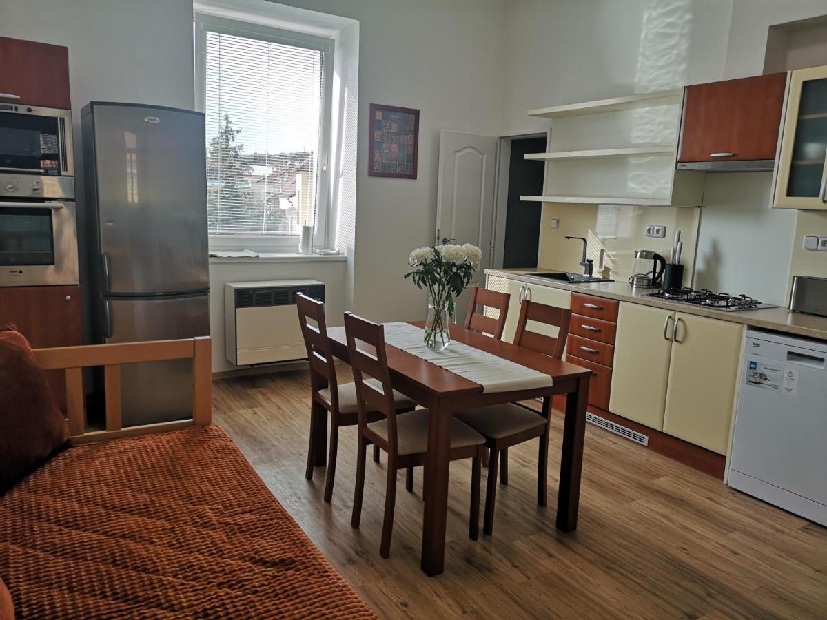 Fine Apartment In Centrum Of Slany With Aircondition Exteriér fotografie