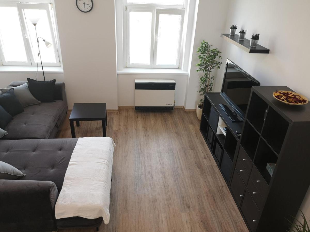 Fine Apartment In Centrum Of Slany With Aircondition Exteriér fotografie